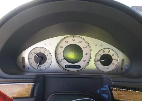 2005 Mercedes-Benz E 500 z USA, uszkodzony, nr VIN WDBUF70J75A641759